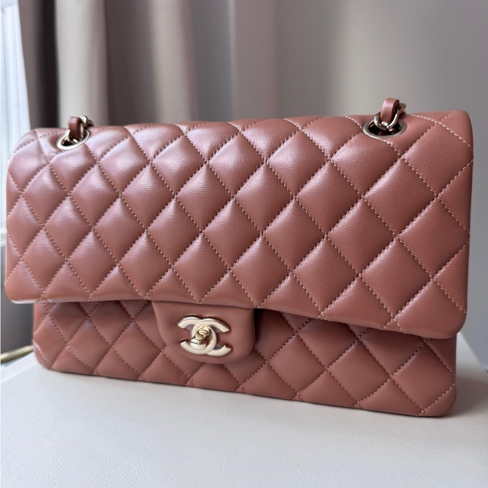 Chanel Classic 22C Caramel